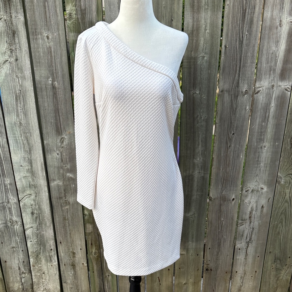 Dynamite Off-White One-Shoulder Dress size Large